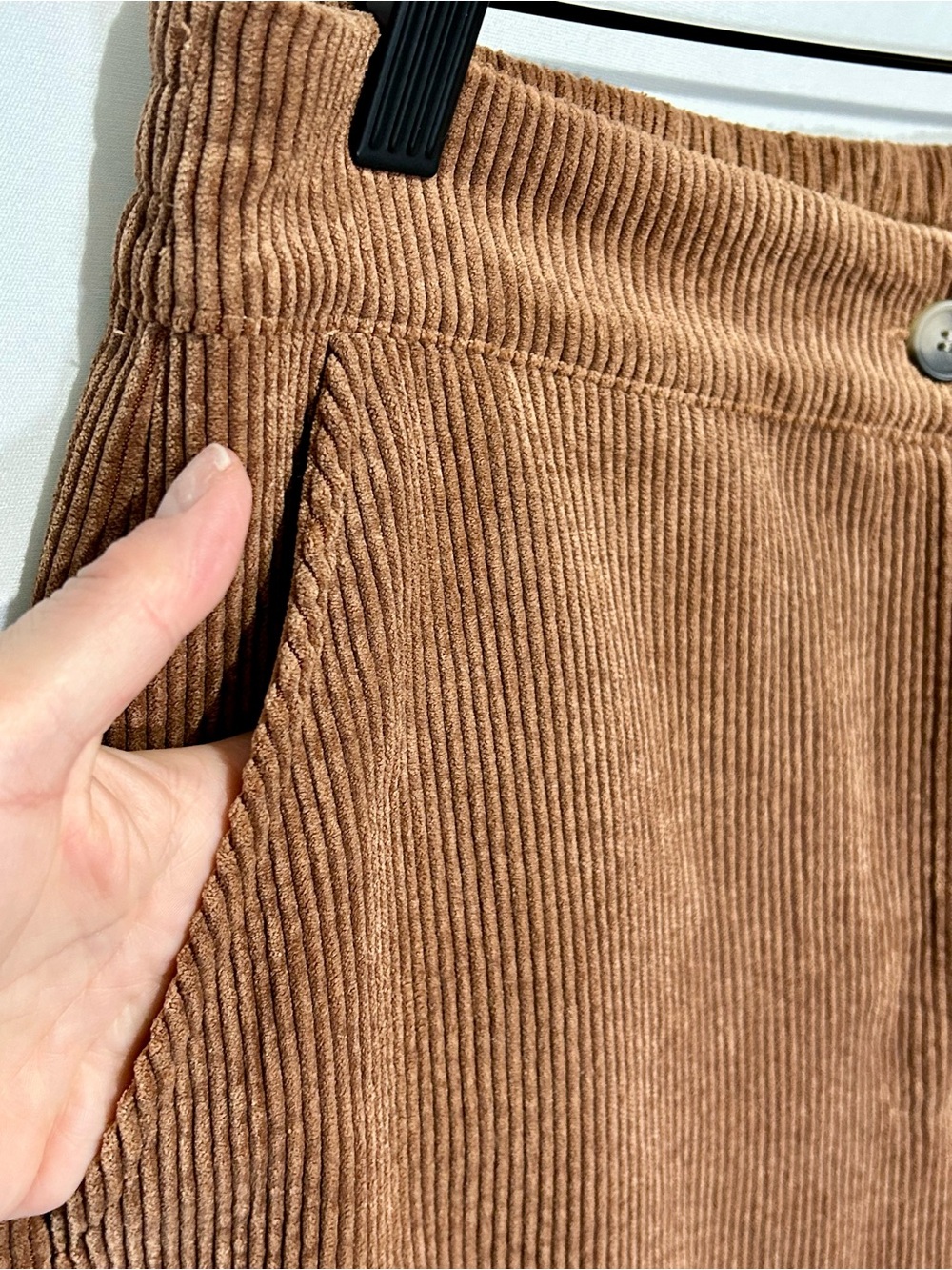 T Tahari Camel-Brown Wide-Leg Corduroy Pants Size 10 - Picture 6 of 15